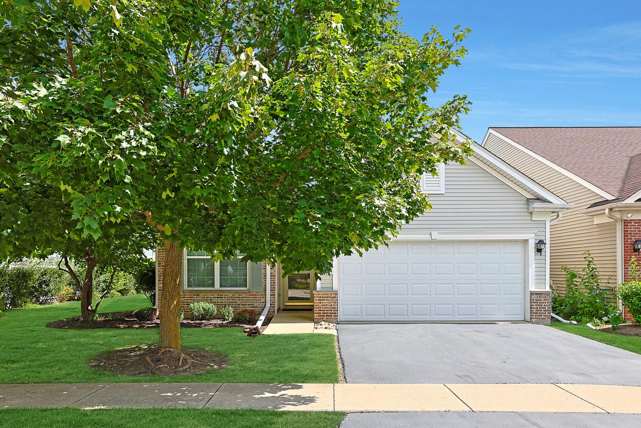 12524 Castle Rock Dr., Huntley, IL 60142