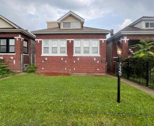 7520 S Aberdeen St., Chicago, IL 60620