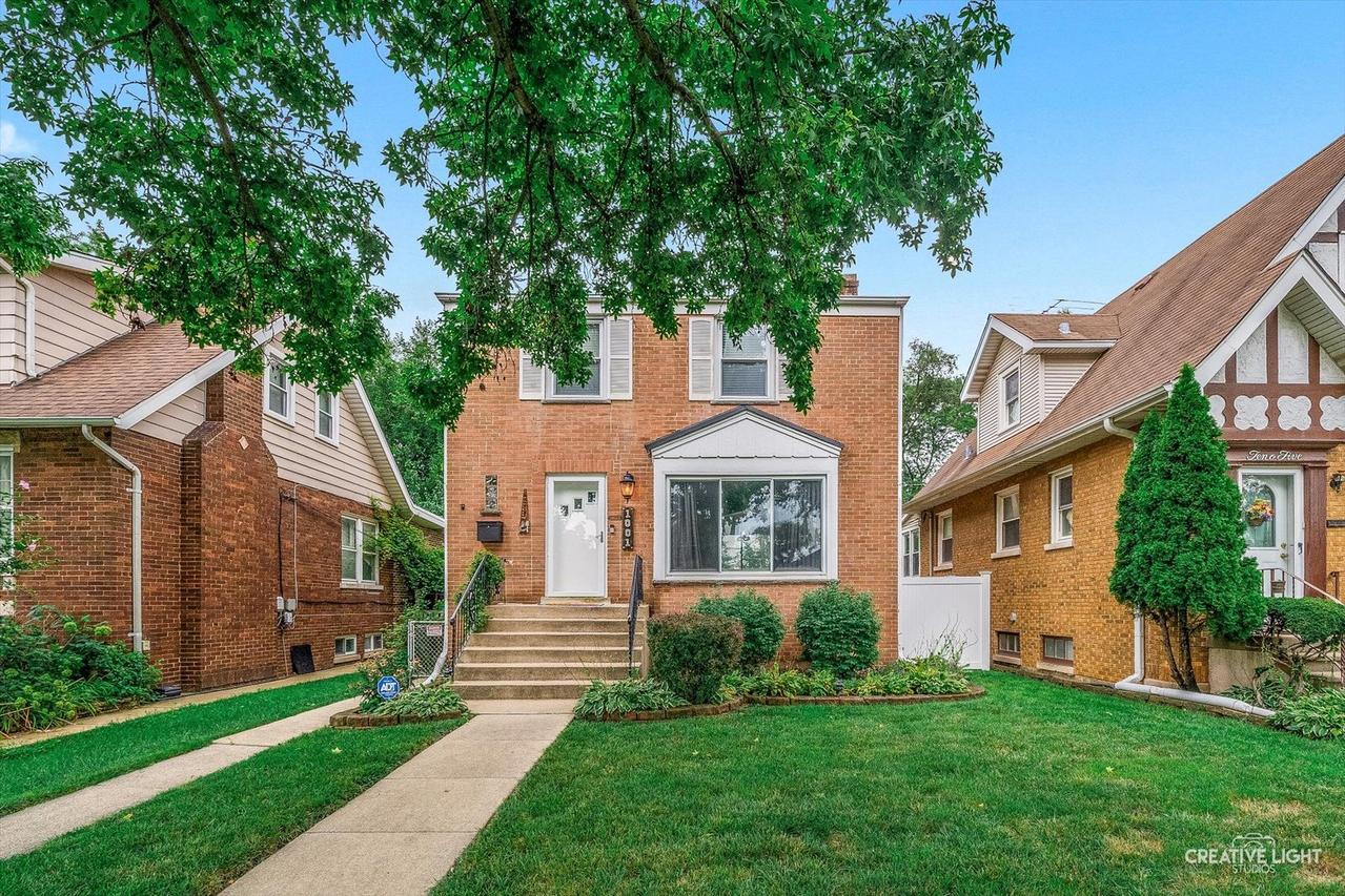 1001 Manchester Ave., Westchester, IL 60154