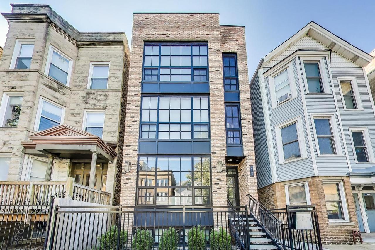 2141 W Belmont Ave. #3, Chicago, IL 60618
