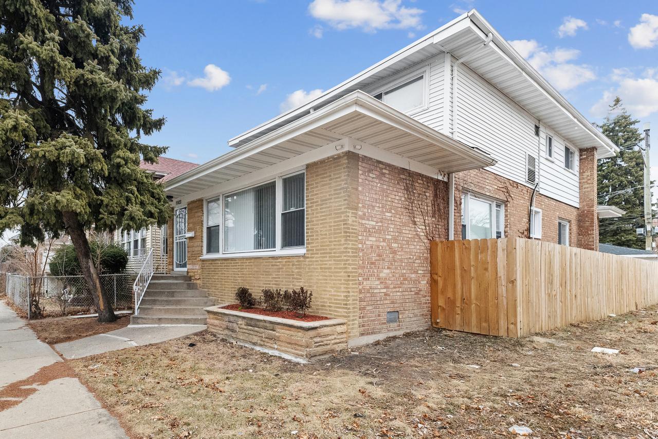 11423 S Calumet Ave., Chicago, IL 60628