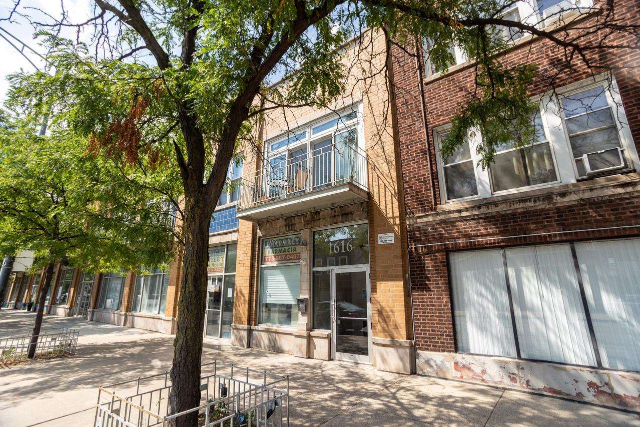 1616 W Montrose Ave. #2E, Chicago, IL 60613