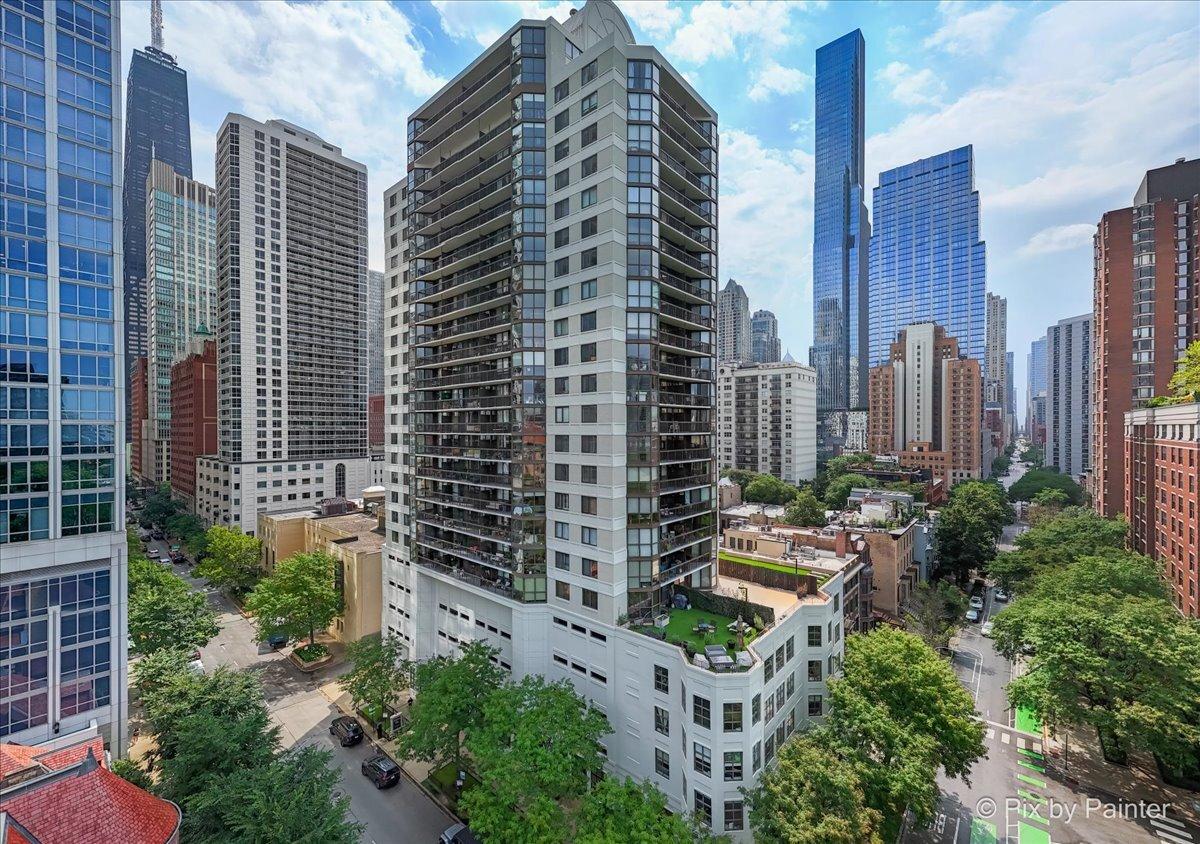 33 W Delaware Pl. #8B, Chicago, IL 60610