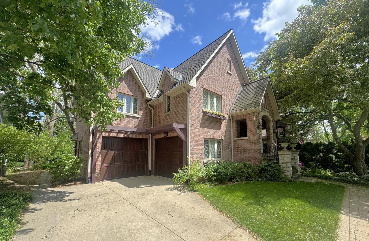 709 Prospect Ave., Barrington, IL 60010