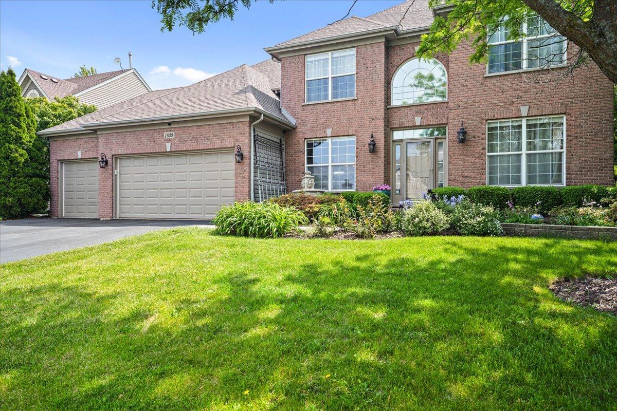 1839 Kings Gate Ln., Crystal Lake, IL 60014