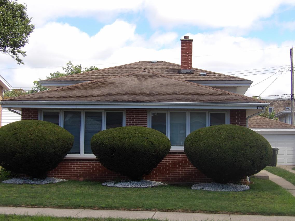 15133 Diekman Ct., Dolton, IL 60419