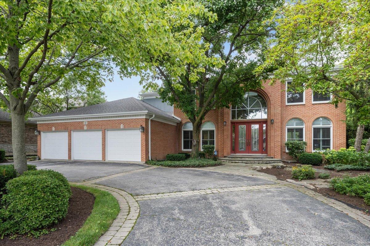 101 Crestview Dr., Deerfield, IL 60015