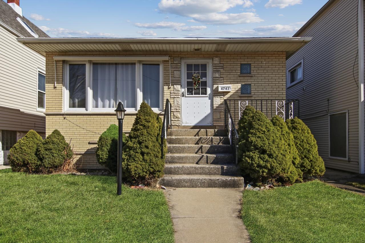 4743 S Keeler Ave., Chicago, IL 60632