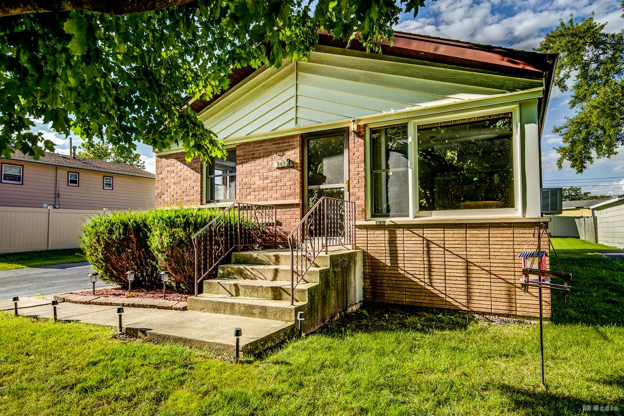 5432 163rd St., Oak Forest, IL 60452