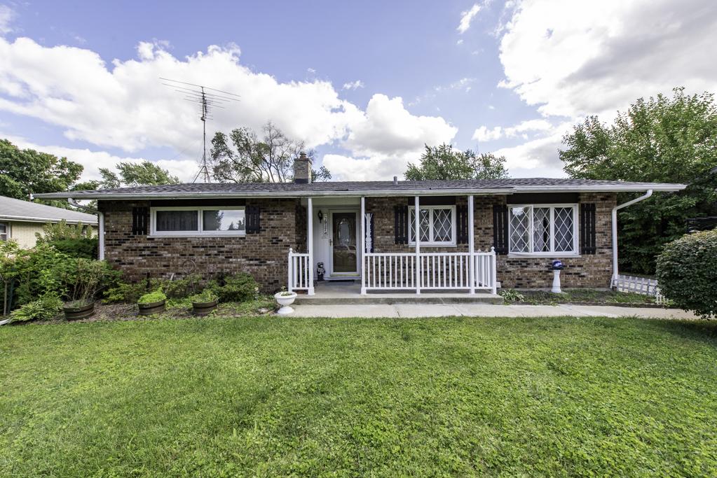 2917 Hyde Park Ave., Waukegan, IL 60085