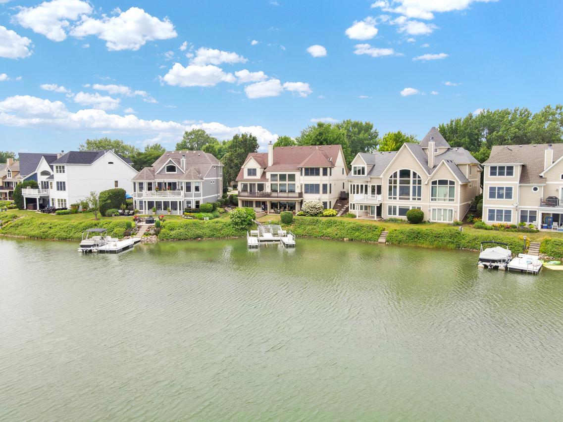 13151 S Lake Mary Dr., Plainfield, IL 60585