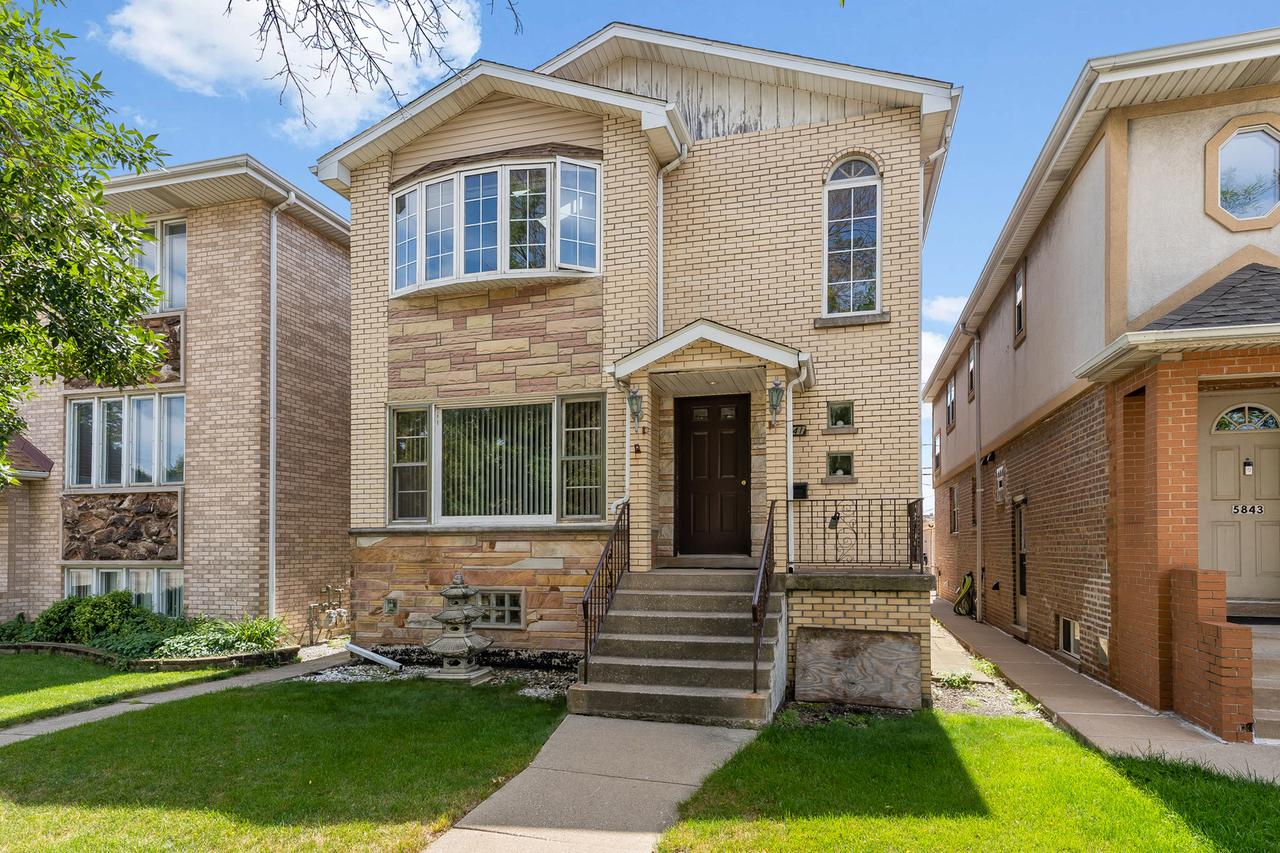 5841 W 55th St., Chicago, IL 60638