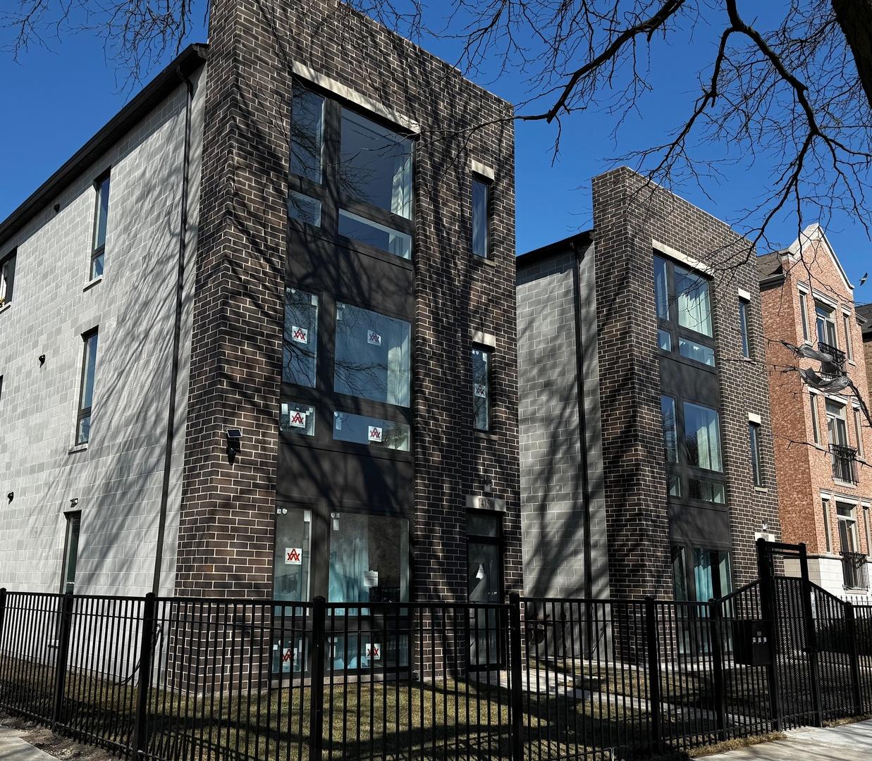 4156 S Michigan Ave., Chicago, IL 60653