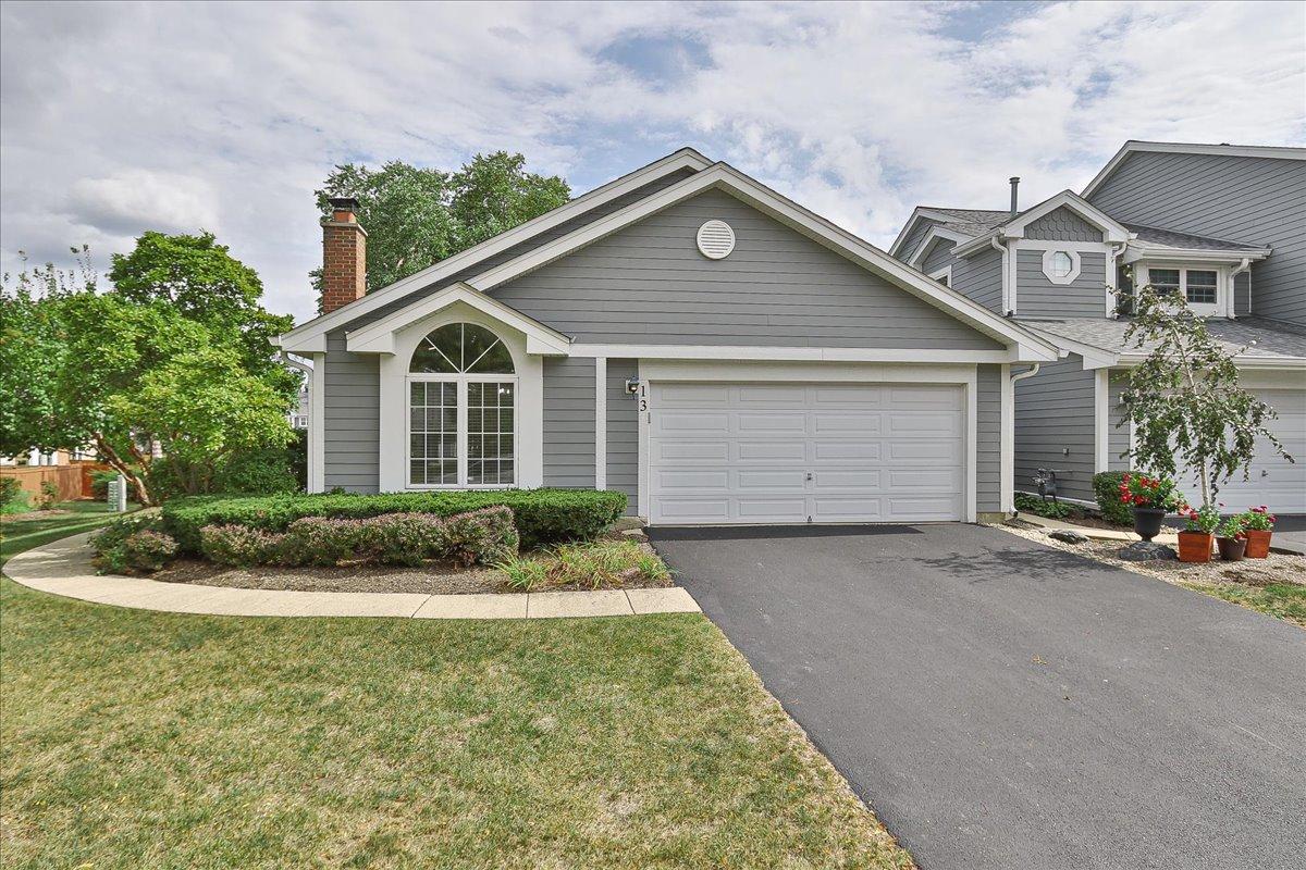 13 Sarahs Grove Ln., Schaumburg, IL 60193