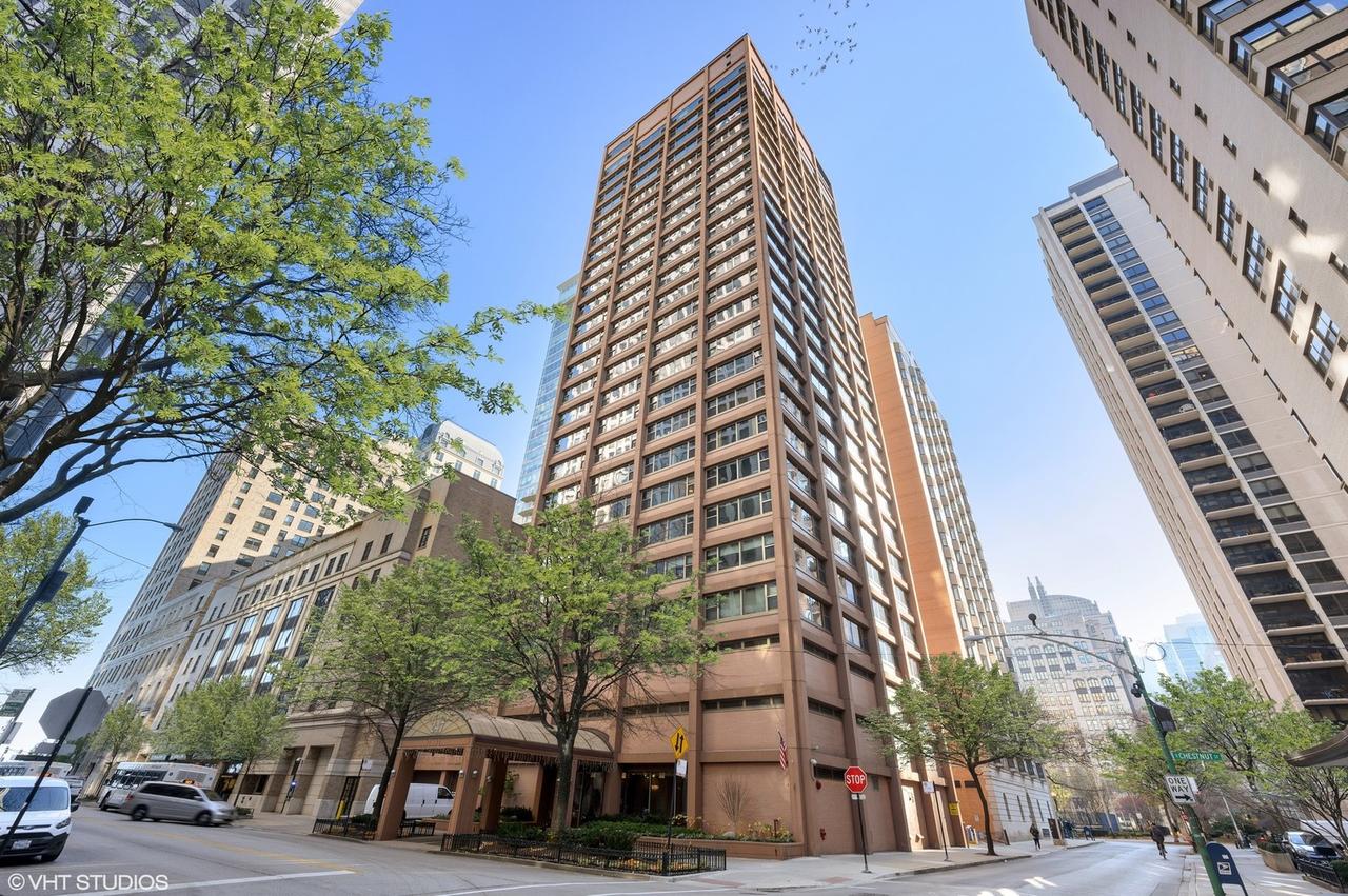 247 E Chestnut St. #1503, Chicago, IL 60611