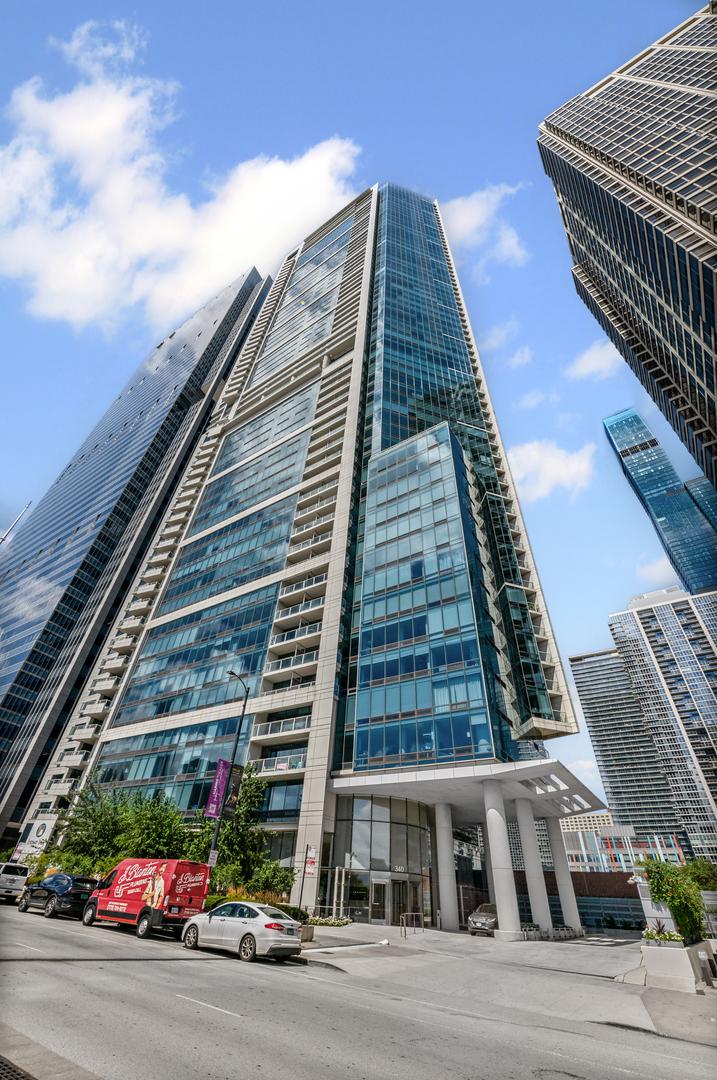 340 E Randolph St. #1206, Chicago, IL 60601
