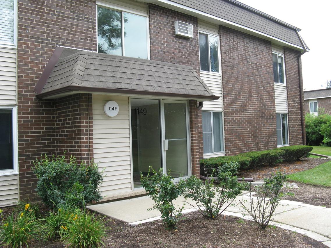 1149 Miller Ln. #107, Buffalo Grove, IL 60089