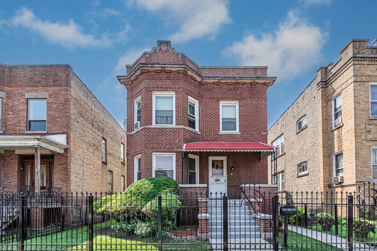 2520 N Kildare Ave., Chicago, IL 60639