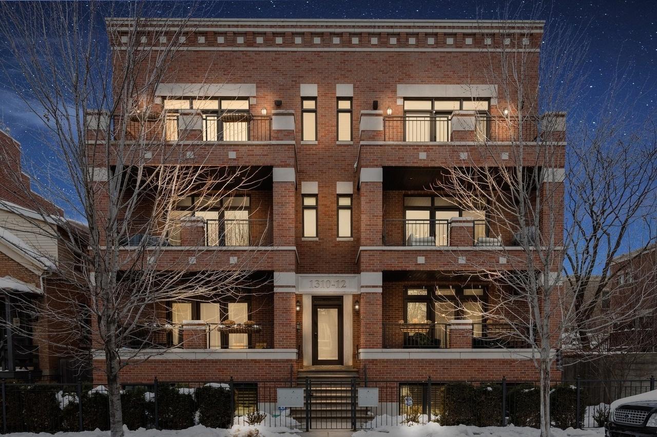 1310 W Webster Ave. #1E, Chicago, IL 60614