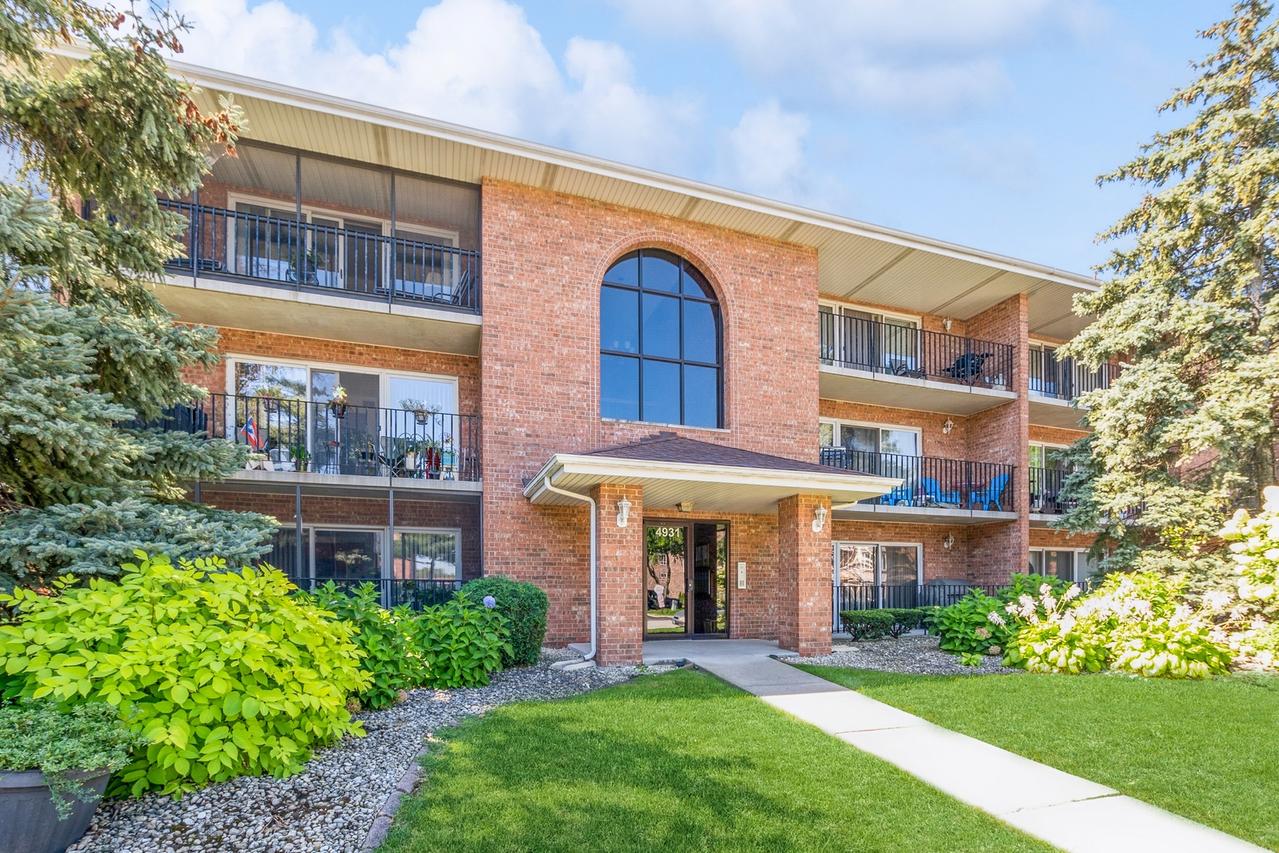 4931 E Circle Dr. #103, Crestwood, IL 60418