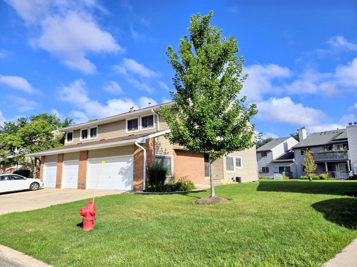 122 Autumn Ct., Buffalo Grove, IL 60089