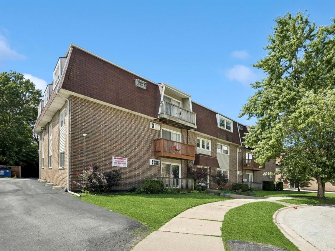 4309 W Park Lane Dr. #2D, Alsip, IL 60803