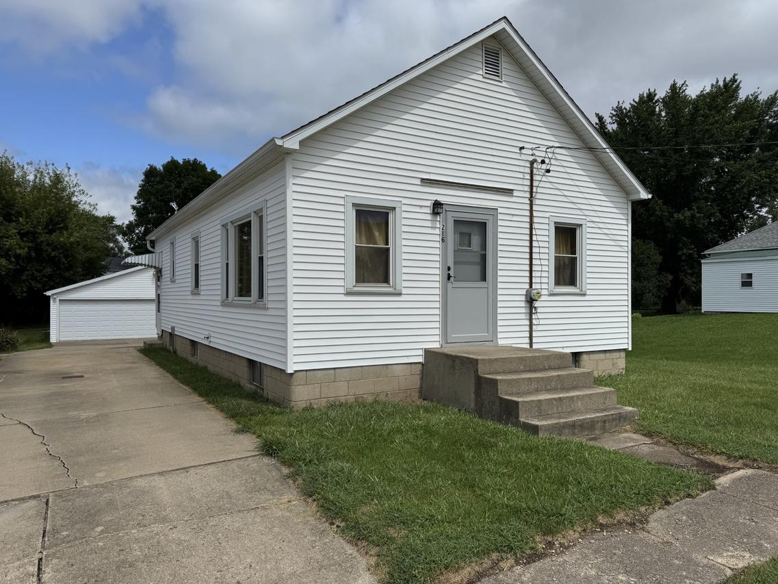 216 Scott St., Dalzell, IL 61320