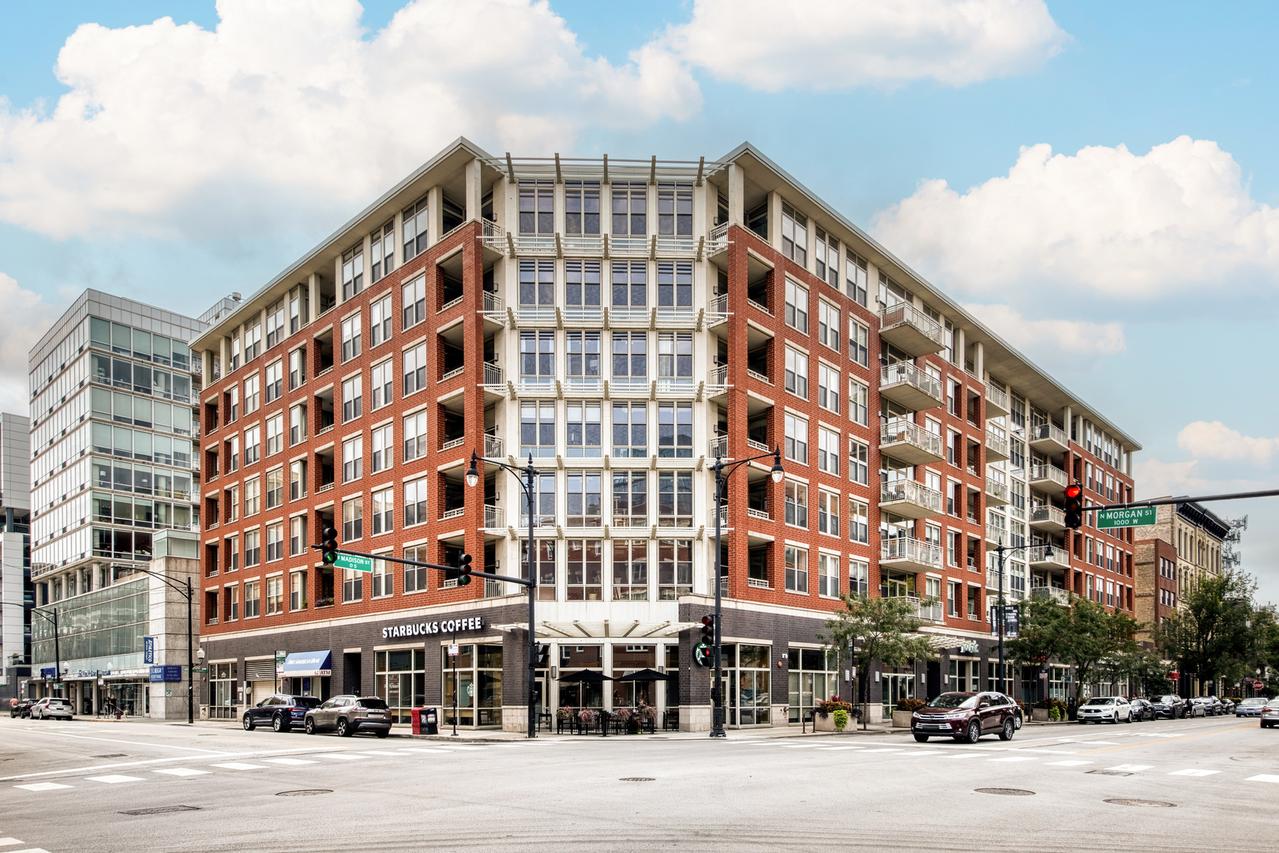 1001 W Madison St. #213, Chicago, IL 60607