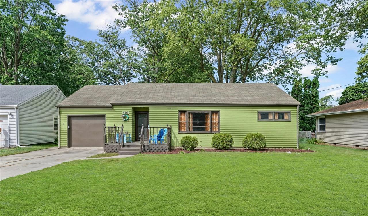 519 Gray Dr., Gibson City, IL 60936