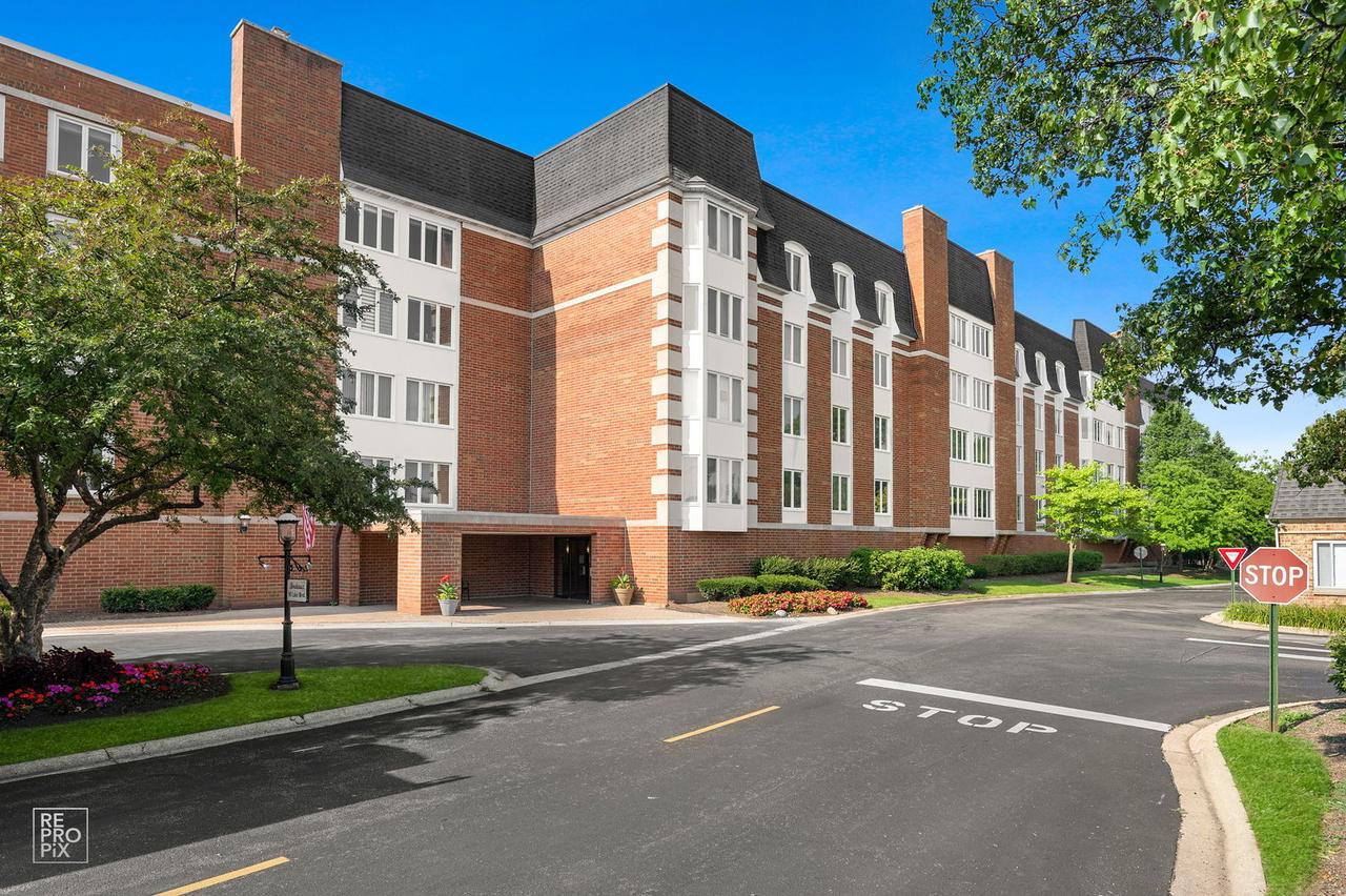 50 Lake Blvd. #612, Buffalo Grove, IL 60089
