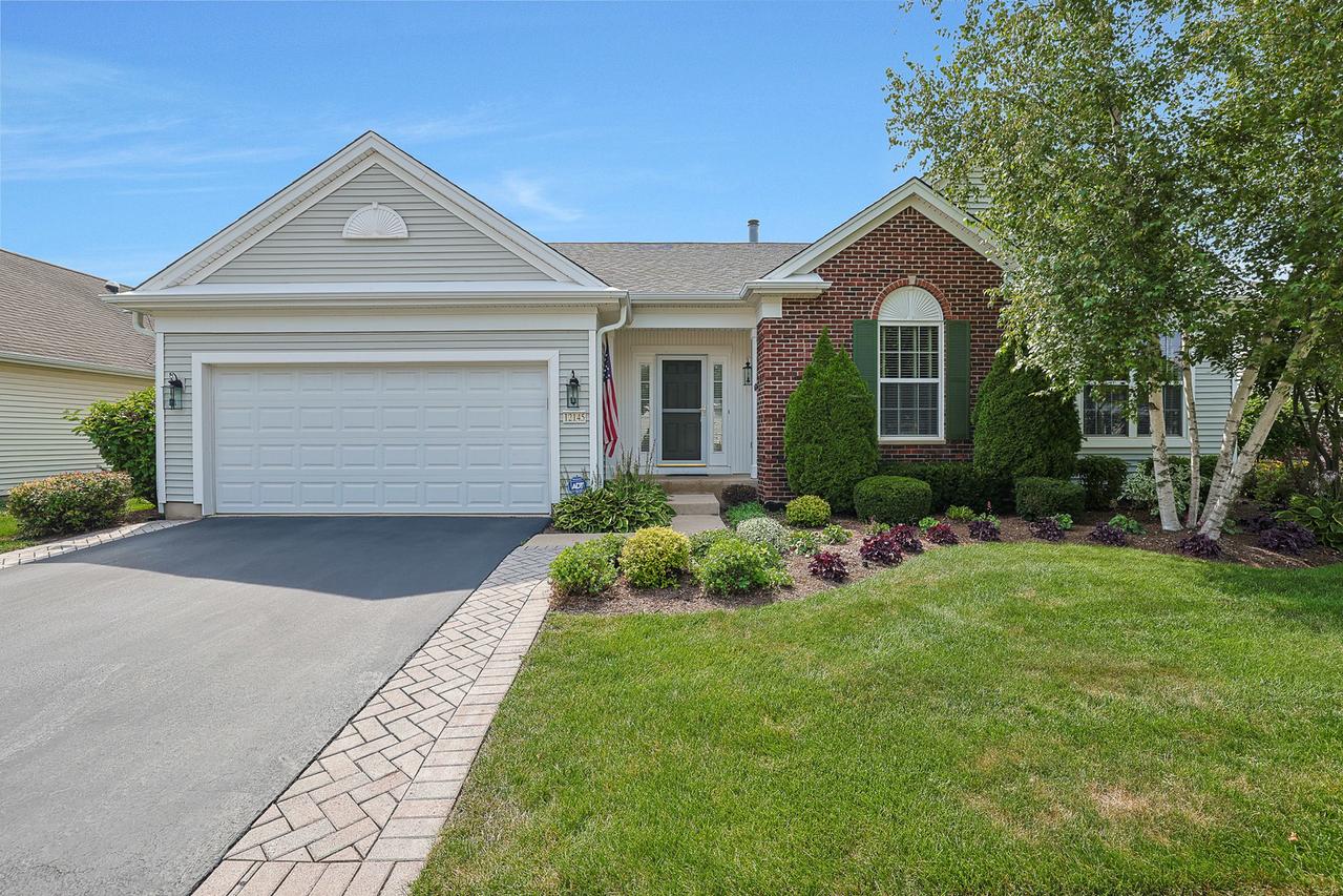 12145 Daphne Dr., Huntley, IL 60142