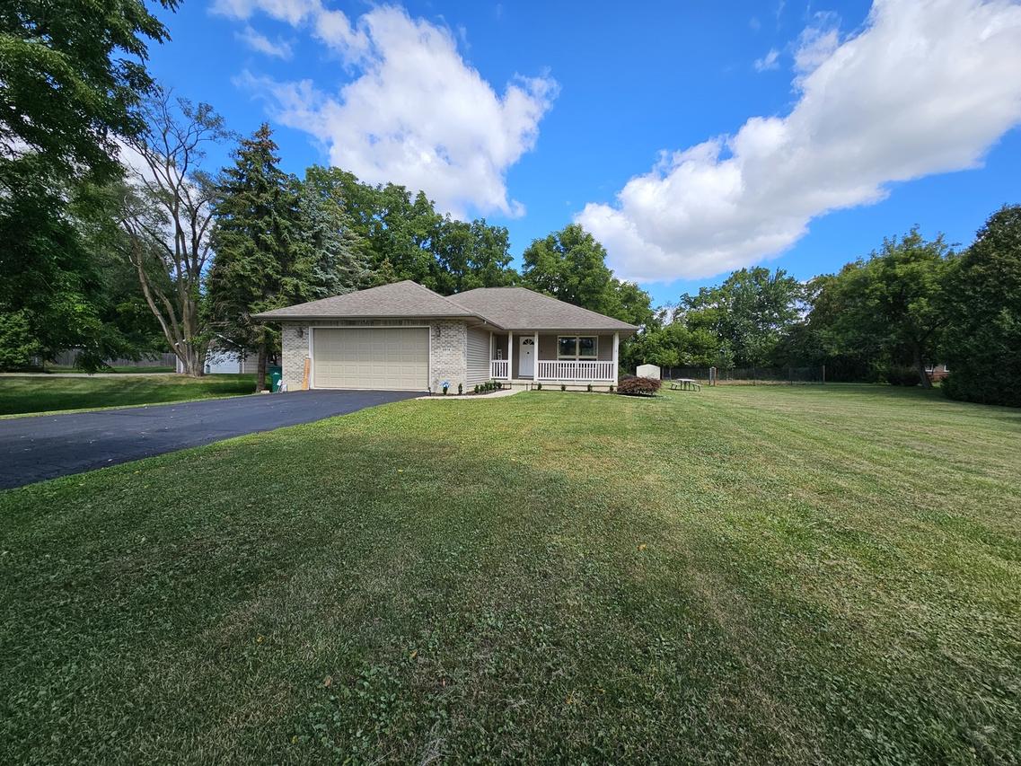 2614 33rd St., Zion, IL 60099