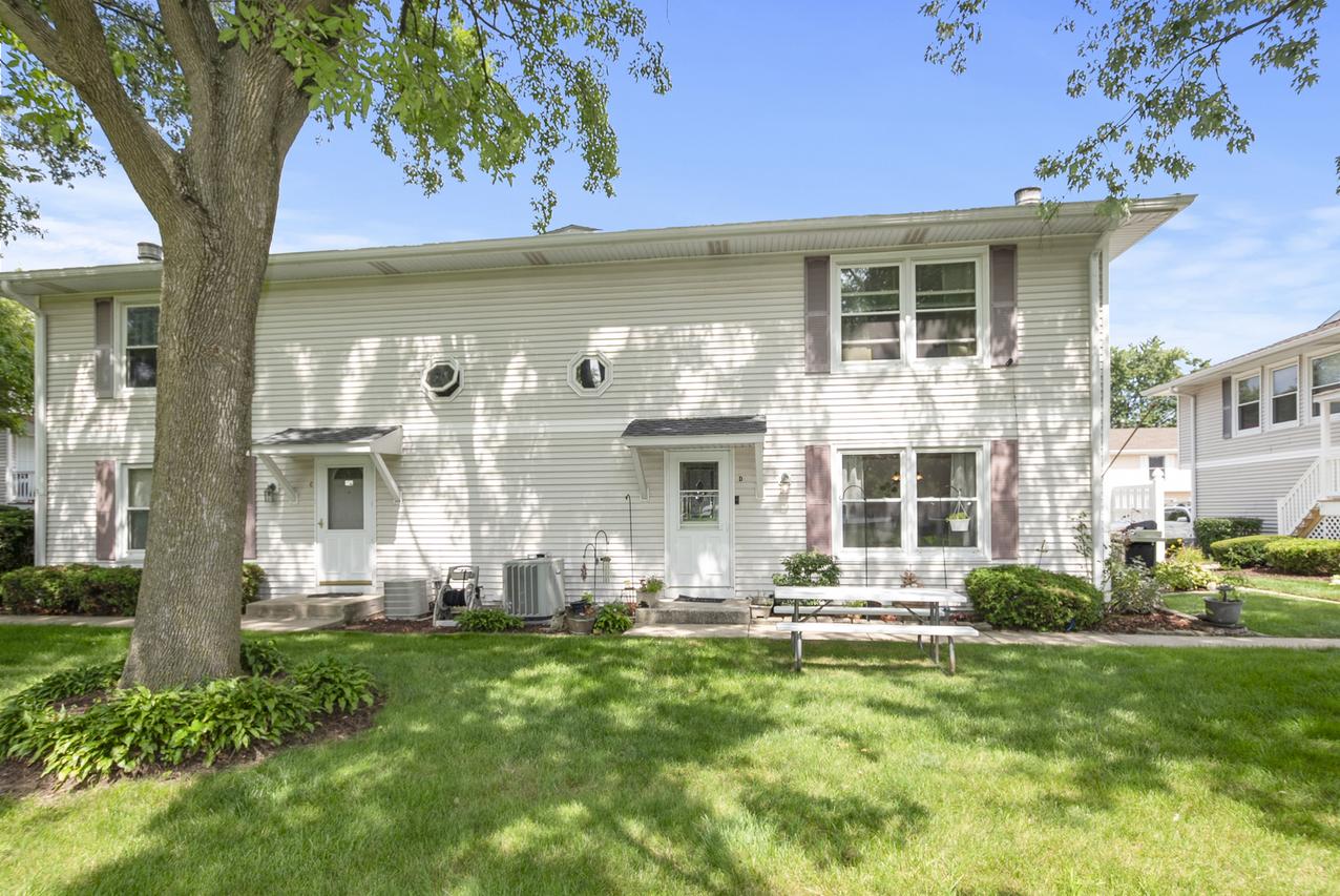 5341 Crescent Ln. #D, Oak Forest, IL 60452