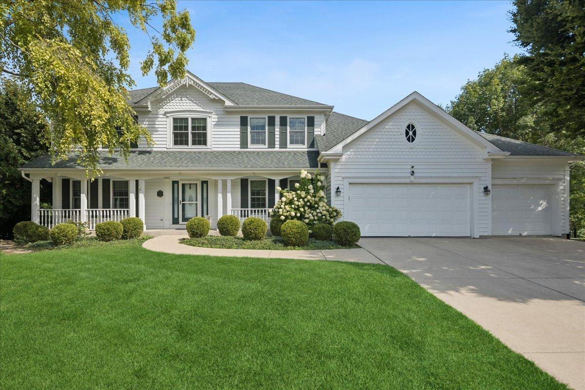 4N427 Robert Penn Warren Cove, St. Charles, IL 60175