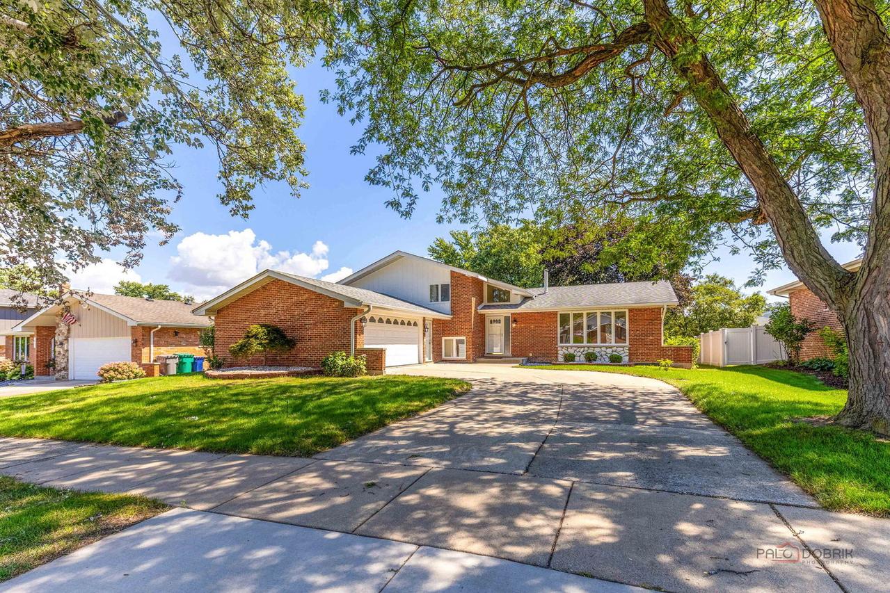 14739 Maple Ave., Orland Park, IL 60462