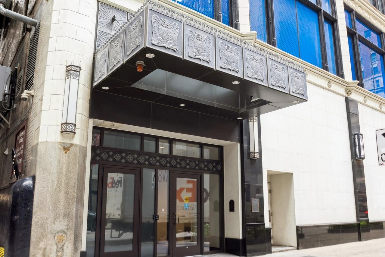 8 W Monroe St. #1005, Chicago, IL 60603