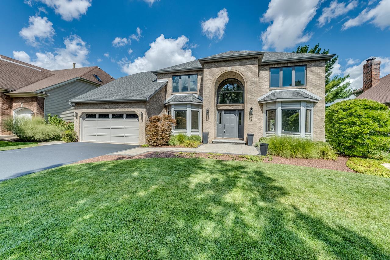 3703 Mistflower Ln., Naperville, IL 60564