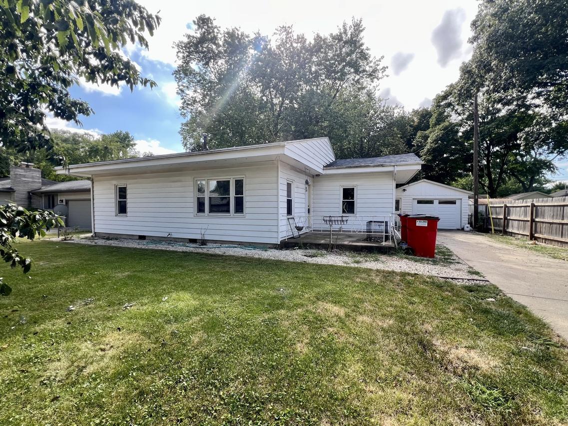 1005 S Western Ave., Champaign, IL 61821