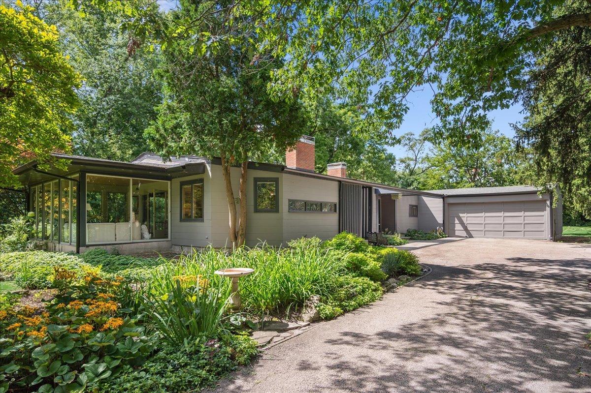 764 Boal Pkwy., Winnetka, IL 60093