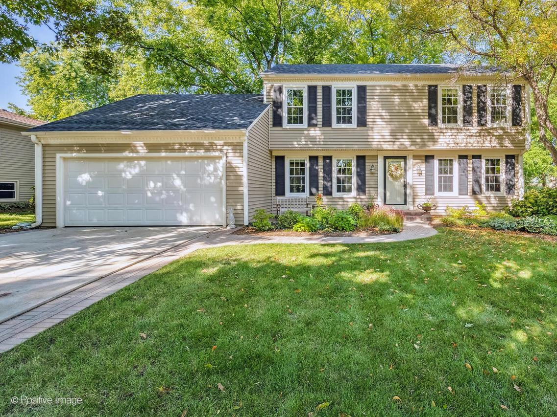 1407 S 12th St., St. Charles, IL 60174