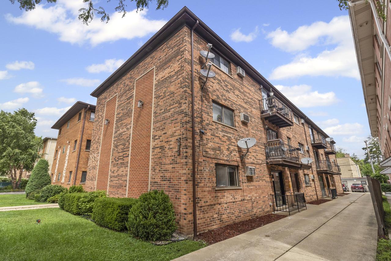 5971 N Northwest Hwy. #3A, Chicago, IL 60631