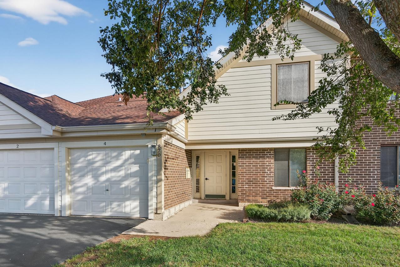 870 E Carriage Ln. #3, Palatine, IL 60074
