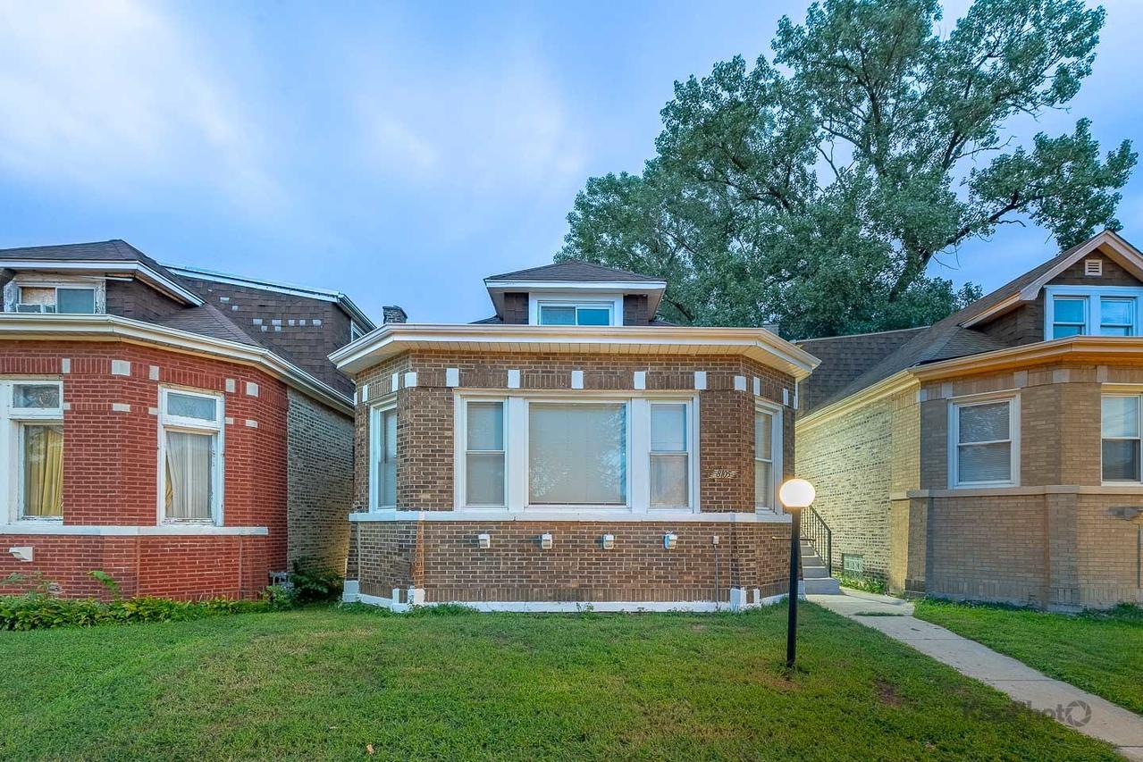 8105 S Princeton Ave., Chicago, IL 60620