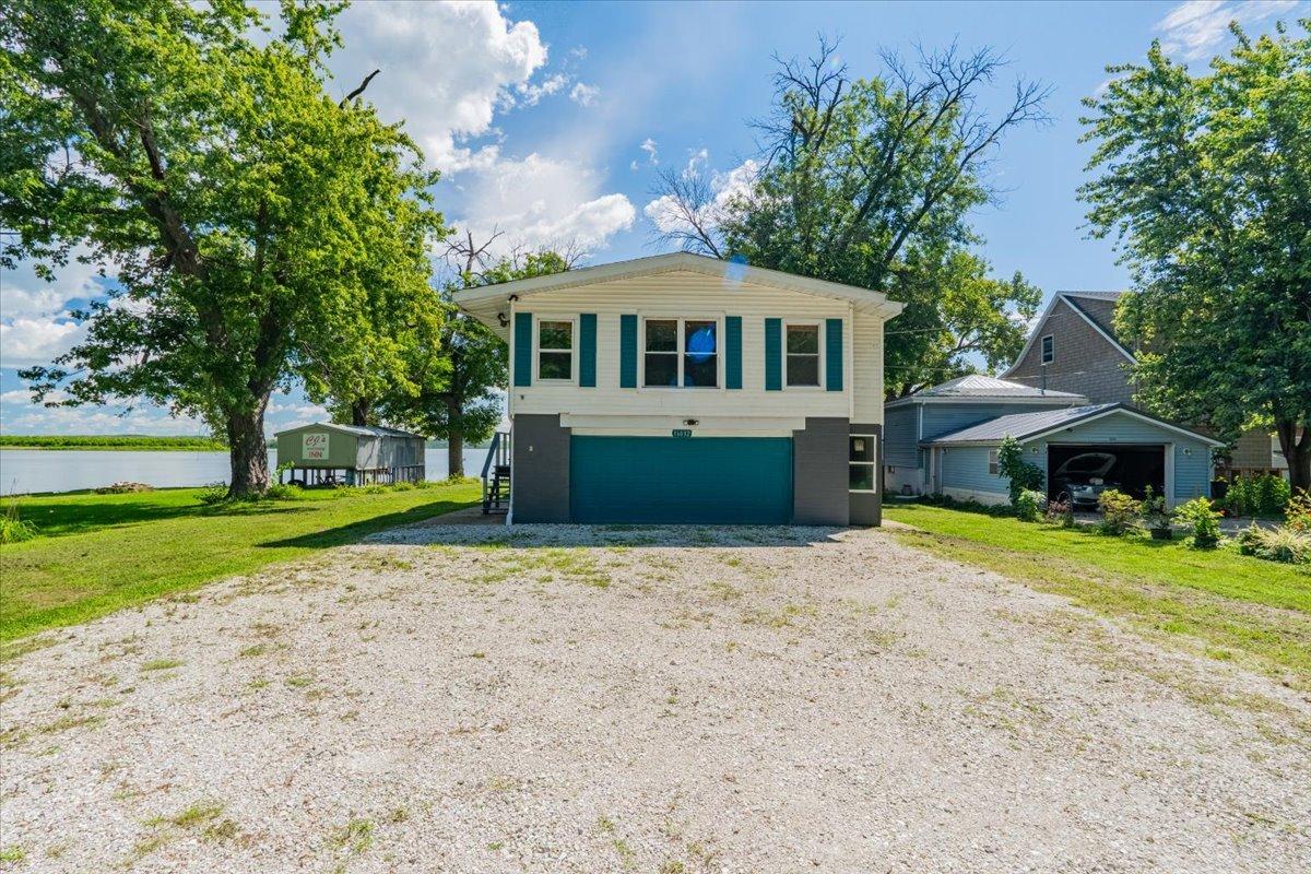 16032 N Portage St., Chillicothe, IL 61523