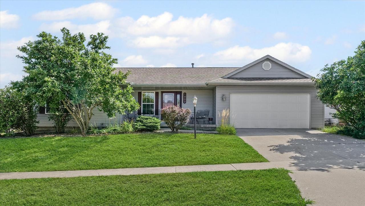 1907 Silver Hill Dr., Urbana, IL 61802