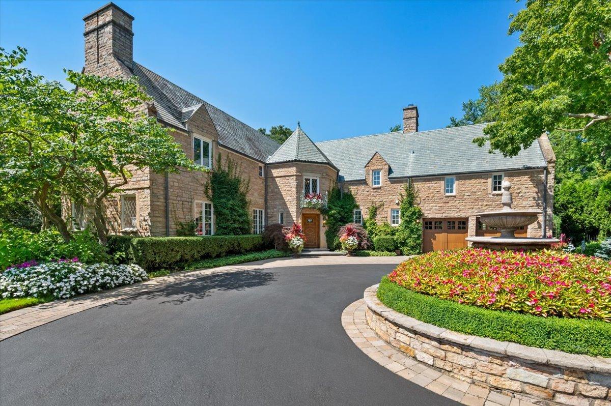 1144 Green Bay Rd., Highland Park, IL 60035