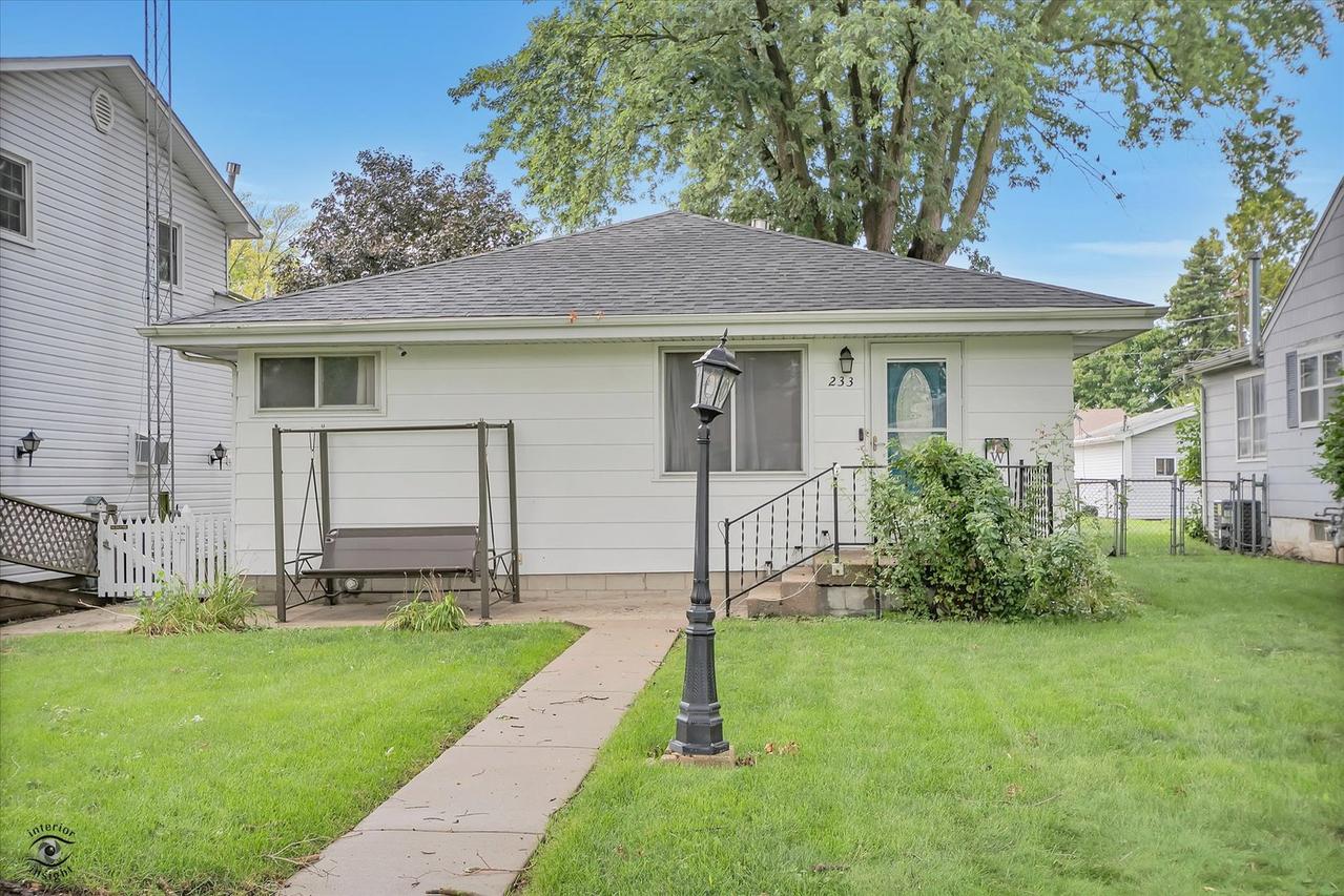 233 S Randolph Ave., Bradley, IL 60915