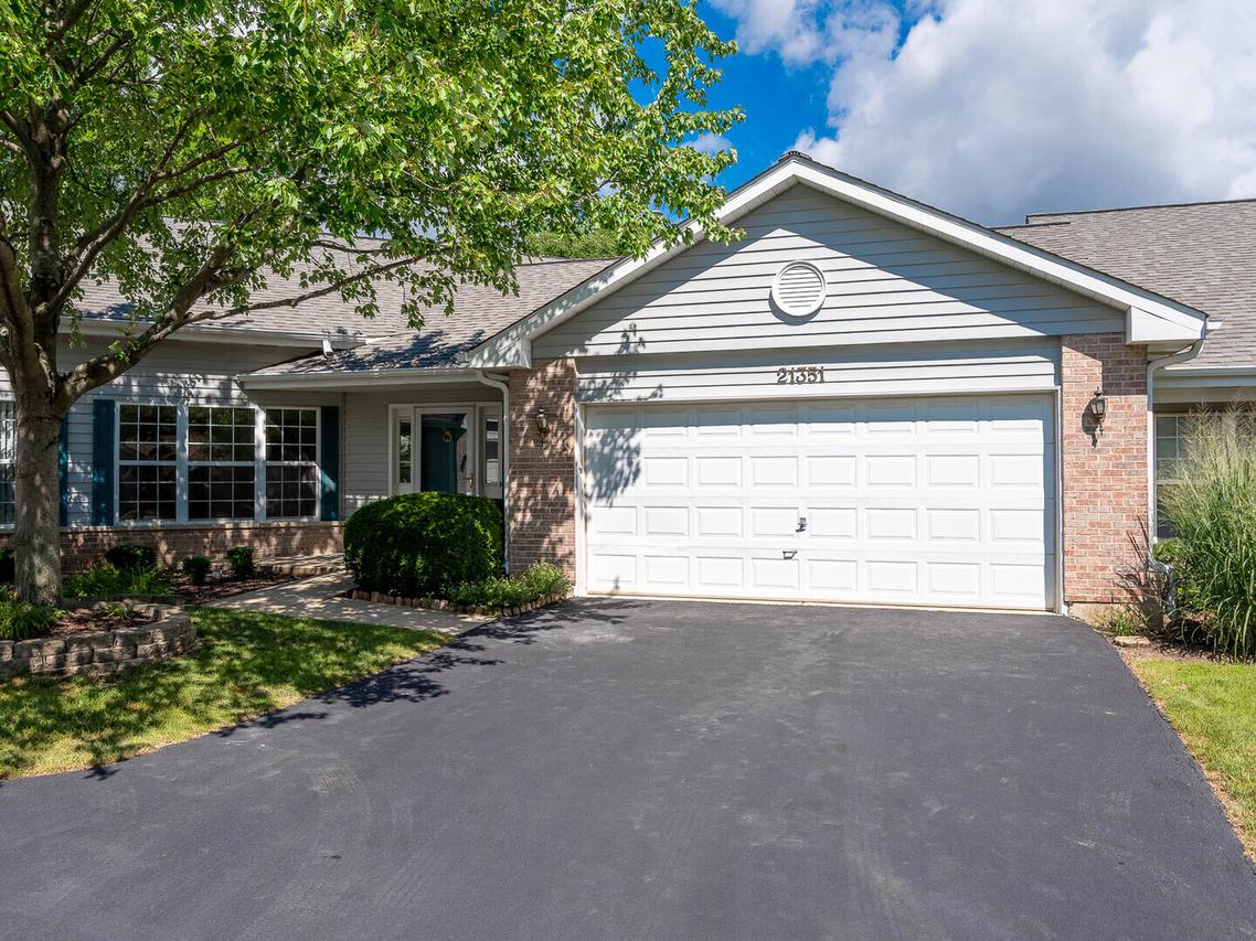 21351 Silktree Cir., Plainfield, IL 60544