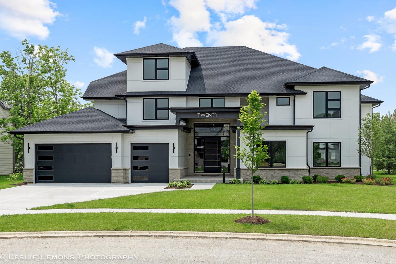 20 Pinnacle Ct., Naperville, IL 60565