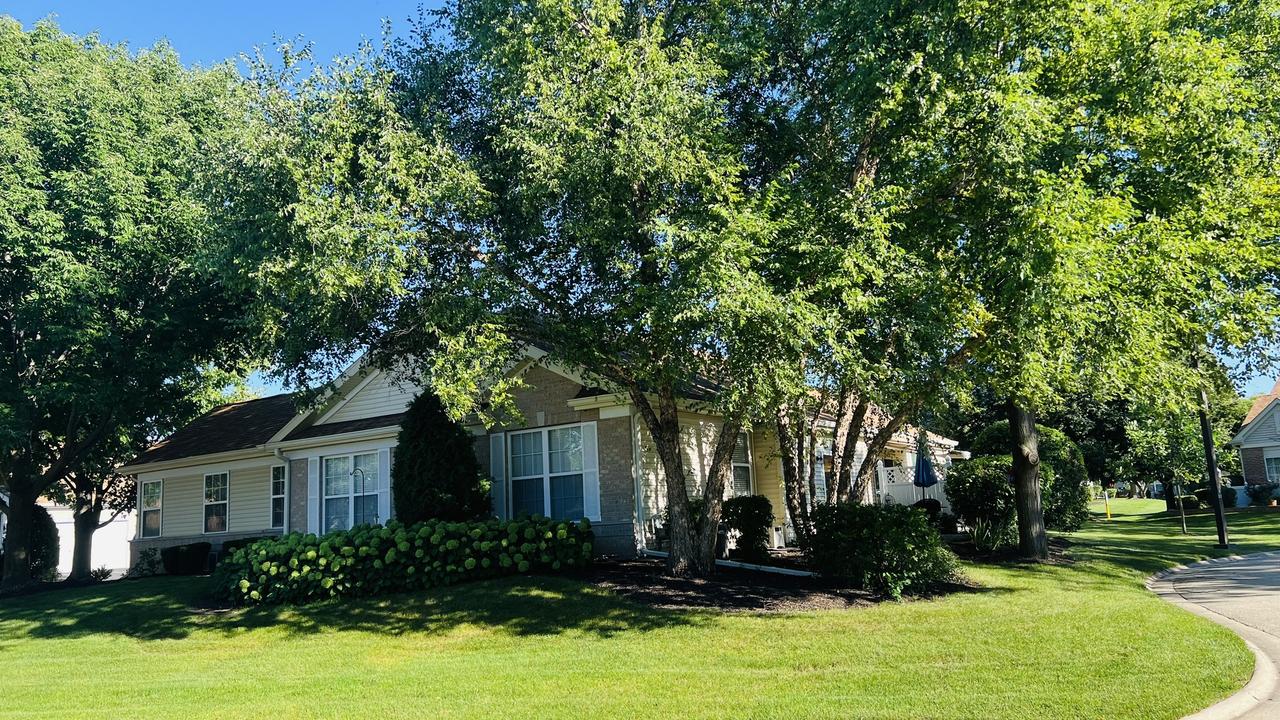 21521 W Douglas Ln., Plainfield, IL 60544